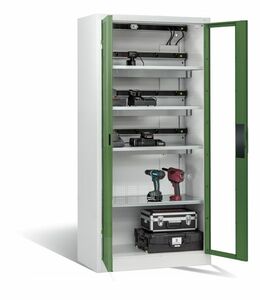 C+P Akku-Ladeschrank Comfort fr 15 E-Werkzeuge H/B/T 1950x930x500 mm Lichtgrau/Resedagrn