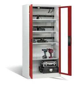 C+P Akku-Ladeschrank Comfort fr 15 E-Werkzeuge H/B/T 1950x930x500 mm Lichtgrau/Rubinrot