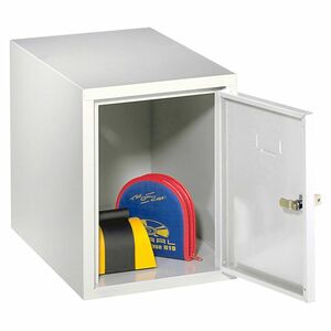 Schlie�fachschrank, Spind als W�rfel, Abteilbreite 300 mm