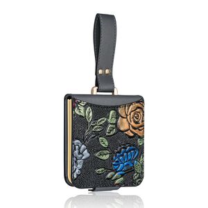 F�r Samsung Galaxy Z Flip7 Full Cover H�lle mit Trageschlaufe Grau