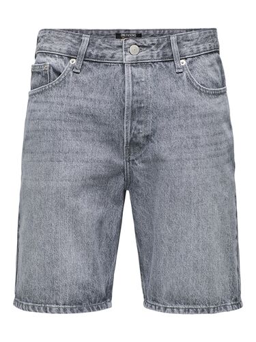 Jeansshorts mit f�nf Taschen und Knopfverschluss 
