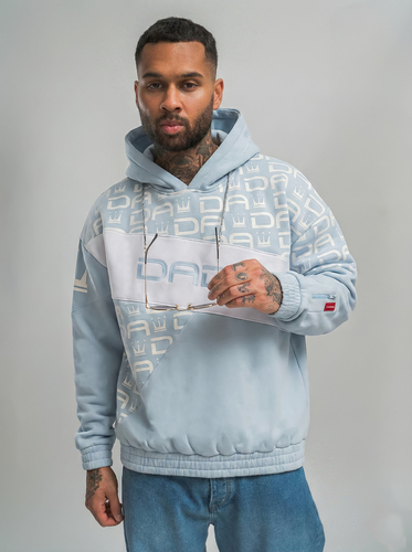 Oversize Hoodie mit Allover Logo Druck und Kapuze 