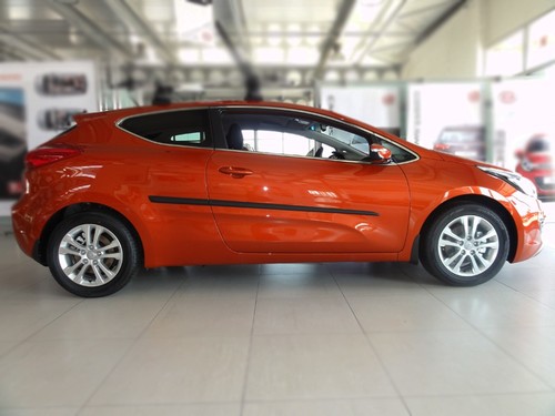 Seitenleisten-Satz f�r Kia Pro Ceed JD Steilheck 3-T�rer  2013-