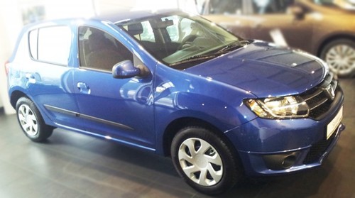 Seitenleisten-Satz f�r Dacia Sandero II Steilheck 5-T�rer  2012-