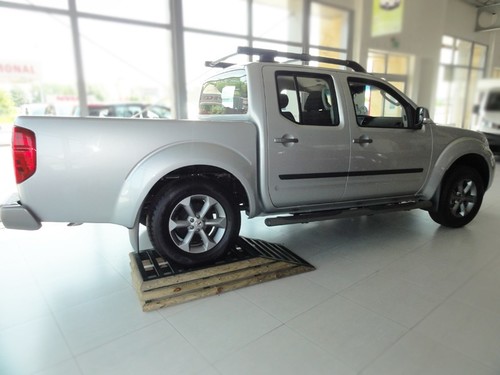 Seitenleisten-Satz f�r Nissan Navara D40 Double Cab  2007-