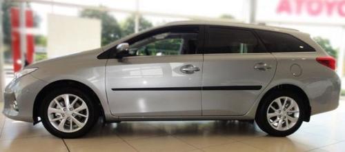 Seitenleisten-Satz f�r Toyota Auris Kombi 5-T�rer 2013-