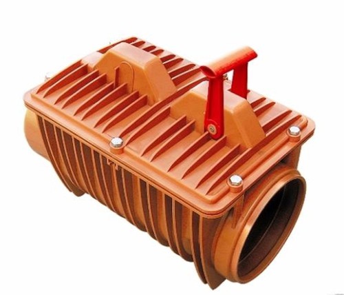 R�ckstauverschluss  DN 200 mit verriegelbarer R�ckstauklappe