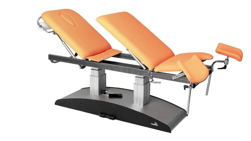 Gyn�kologische Liege, Therapieliege, elektr. div. Farben + Hocker 
