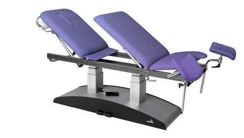 Gyn�kologische Liege, Therapieliege, elektr. div. Farben + Hocker 