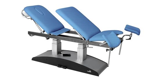 Gyn�kologische Liege, Therapieliege, elektr. div. Farben + Hocker 