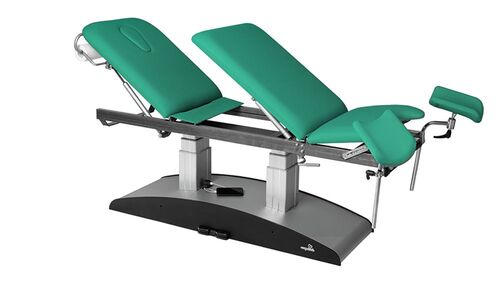 Gyn�kologische Liege, Therapieliege, elektr. div. Farben + Hocker 