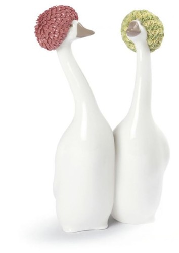 Casa Padrino Porzellan G�nse Skulptur Rot / Gelb 11 x H. 21 cm - Luxus Dekoration