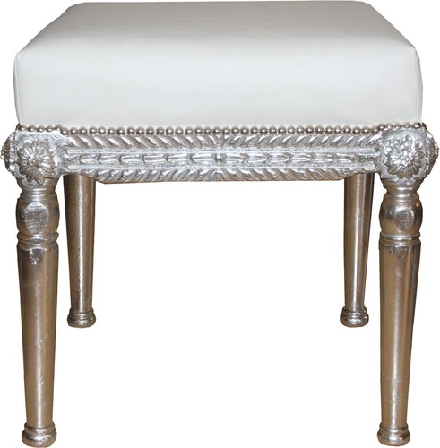 Casa Padrino Barock Antik Stil Sitzhocker in Wei�/Silber B 56 cm, H 54 cm - Barock Sitzhocker 