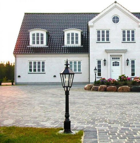 Casa Padrino Barock Garten Terrassen Au�enstehleuchte 22 x 22 x H. 107 cm - Verschiedene Farben - Wetterfeste Gartenlaterne  