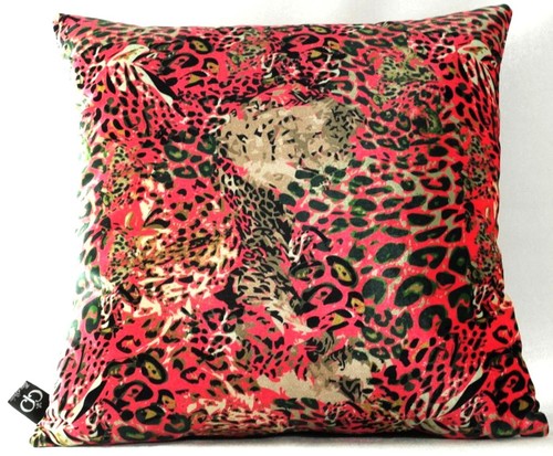 Casa Padrino Luxus Wohnzimmer Deko Kissen Kansas Leo Mehrfarbig 45 x 45 cm - Feinster Samtstoff - Luxus Kollektion