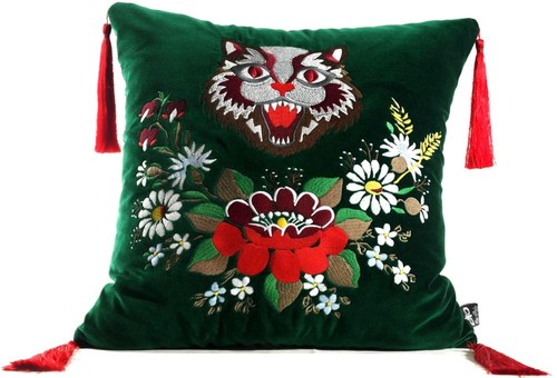 Casa Padrino Luxus Deko Kissen mit Troddeln Cat Gr�n / Mehrfarbig 45 x 45 cm - Feinster Samtstoff - Wohnzimmer Kissen