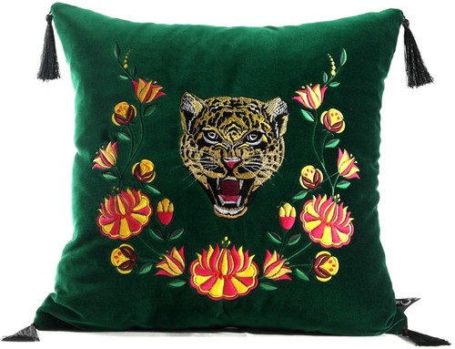 Casa Padrino Luxus Deko Kissen mit Troddeln Tiger Gr�n / Mehrfarbig 45 x 45 cm - Feinster Samtstoff - Luxus Qualit�t