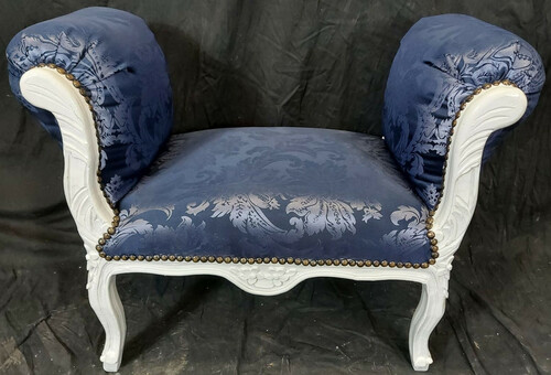 Casa Padrino Barock Schemel Lila Muster / Wei� - Handgefertigter Antik Stil Hocker - Barockstil Hocker - Wohnzimmer M�bel im Barockstil - Barockstil M�bel - Barock M�bel - Barock Einrichtung