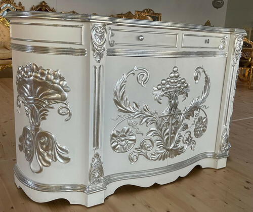 Casa Padrino Barock Sideboard Wei� / Silber - Handgefertigter Barockstil Massivholz Schrank mit 2 T�ren und 2 Schubladen - Wohnzimmer M�bel im Barockstil - Barock M�bel - Edel & Prunkvoll