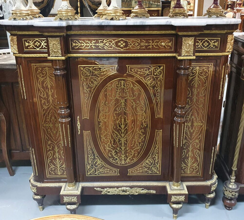 Casa Padrino Barock Sideboard Braun / Gold / Wei� - Handgefertigter Barockstil Massivholz Schrank mit Marmorplatte - Wohnzimmer M�bel im Barockstil - Antik Stil M�bel - Barock M�bel