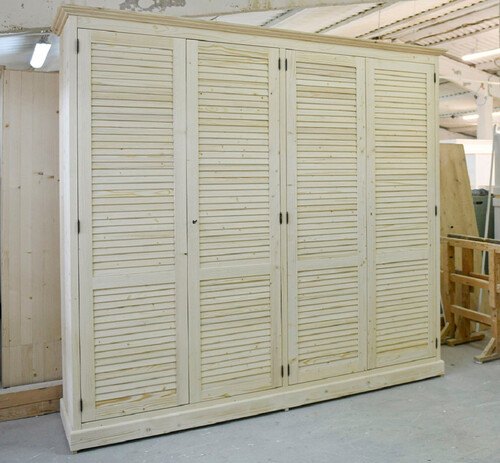 Casa Padrino Landhausstil Schlafzimmerschrank Naturfarben 254 x 59 x H. 230 cm - Massivholz Kleiderschrank mit 4 T�ren und 2 Schubladen - Massivholz Schlafzimmer M�bel im Landhausstil