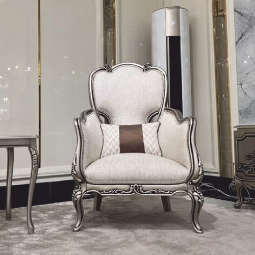 Casa Padrino Luxus Barock Wohnzimmer Sessel mit Kissen Creme / Silber - Barock M�bel