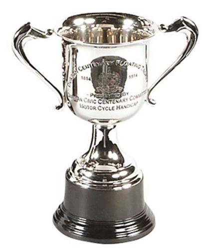 Casa Padrino Troph�e Silber 33 x 20 x H. 25 cm - Luxus Dekoration