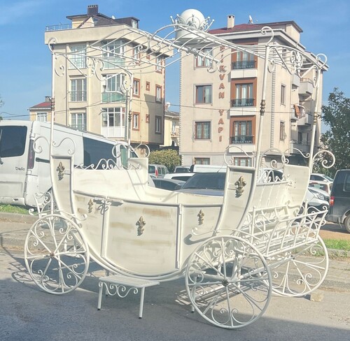 Casa Padrino Barock Deko Kutsche Wei� -- schwere Ausf�hrung - Garten 