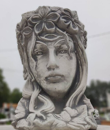 Casa Padrino Jugendstil Garten Deko Blumentopf Frauenkopf Grau  24 x H. 32 cm - Garten Deko Stein Pflanzentopf - Barock & Jugendstil Garten Deko Accessoires