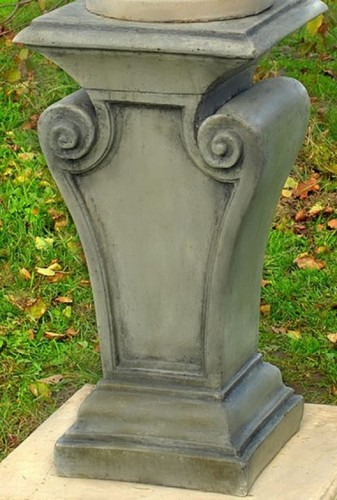 Casa Padrino Barock Gartendeko S�ule 42 x 42 x H. 80 cm - Prunkvolle Gartens�ule im Barockstil - Special!