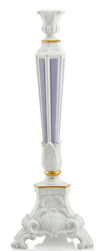 Casa Padrino Barock Kerzenst�nder Wei� / Blau / Gold 23 x 23 x H. 64 cm - Keramik Kerzenhalter im Barockstil