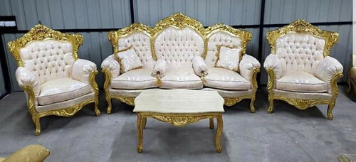 Casa Padrino Barock Wohnzimmer Set Creme Muster / Gold - 1 Barock Sofa & 2 Barock Sessel - Wohnzimmer M�bel im Barockstil - Barock M�bel - Barock Wohnzimmer Einrichtung