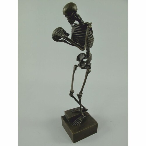 Casa Padrino Bronze Deko Skulptur Skelett H. 31 cm - Deko Accessoires