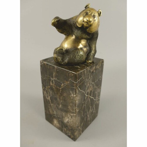Casa Padrino Bronze Skulptur Panda B�r Gold / Schwarz H. 21 cm - Bronzefigur