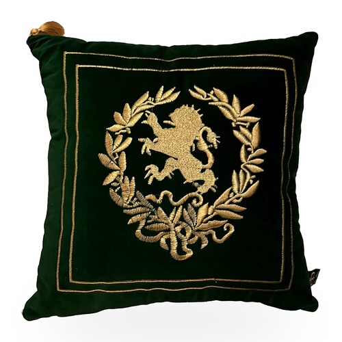 Casa Padrino Dekokissen Loewe im Lorbeerkranz Dunkelgruen / Gold - Zierkissen mit Fuellung