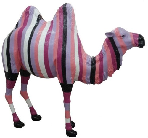 Casa Padrino Designer Gartendeko Skulptur Kamel Mehrfarbig 210 x H. 185 cm - Gartenfigur - Riesige Dekofigur - Lebensgro�e Tierfigur