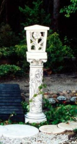 Casa Padrino Barock Garten Stein Laterne mit S�ule Wei� 34 x 34 x H. 148 cm - Garten & Terrassen Stein Leuchte - Garten & Terrassen Beleuchtung im Barockstil - Barock Au�enbeleuchtung - Barock M�bel