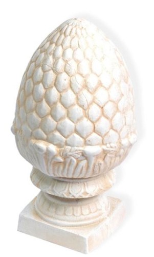Casa Padrino Jugendstil Gusseisen Deko Ananas mit Sockel Wei� / Beige  21,5 x H. 39 cm - Deko Skulptur - Barock & Jugendstil Gartendeko
