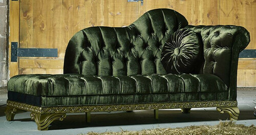 Casa Padrino Luxus Barock Chaiselongue Gr�n - Handgefertigte Massivholz Recamiere mit edlem Samtstoff und dekorativem Kissen - Barock M�bel - Edel & Prunkvoll