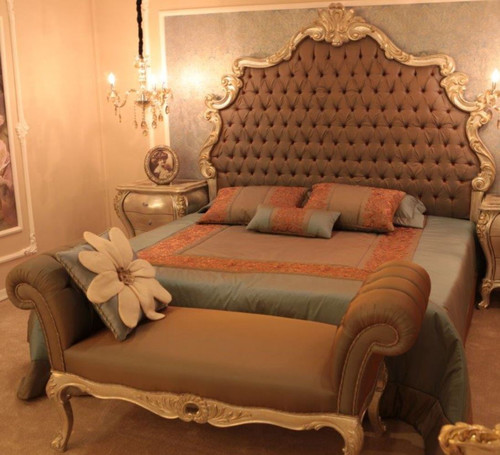 Casa Padrino Luxus Barock Doppelbett Braun / Silber / Gold 230 x 200 x H. 220 cm - Edles Massivholz Bett mit Kopfteil - Prunkvolle Schlafzimmer M�bel im Barockstil