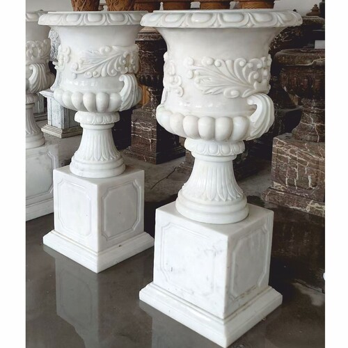 Casa Padrino Luxus Barock Marmor Blumentopf Set auf S�ulen Wei� H. 120 cm