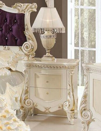 Casa Padrino Luxus Barock Nachtkommode Beige / Wei� / Gold - Prunkvoller Barock Nachttisch mit 2 Schubladen - Luxus Schlafzimmer M�bel im Barockstil - Barock M�bel - Barock Einrichtung