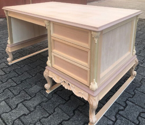 Casa Padrino Luxus Barock Schreibtisch mit 4 Schubladen Wei� / Gold - Prunkvoller handgefertigter Massivholz B�rotisch - Barock B�rom�bel - Luxus Qualit�t - Made in Italy