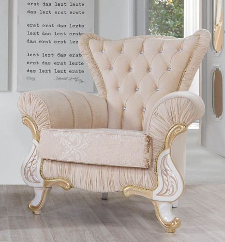 Casa Padrino Barock Sessel Beige / Wei� / Gold 97 x 85 x H. 105 cm - Edler Wohnzimmer Sessel mit Glitzersteinen - Wohnzimmer M�bel im Barockstil