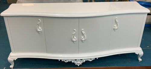 Casa Padrino Luxus Barock Massivholz Sideboard Hochglanz Wei� - Handgefertigter Massivholz Schrank mit 4 T�ren - Luxus Barock M�bel - Wohnzimmer M�bel im Barockstil - Barock Einrichtung