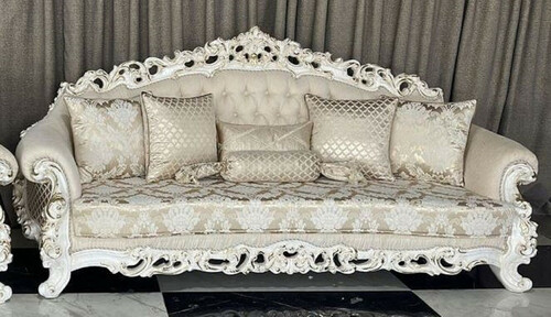 Casa Padrino Luxus Barock Sofa Creme / Wei / Gold - Prunkvolles Wohnzimmer Sofa - Barockstil Wohnzimmer Mbel - Luxus Mbel im Barockstil - Barock Einrichtung - Wohnzimmer Einrichtung