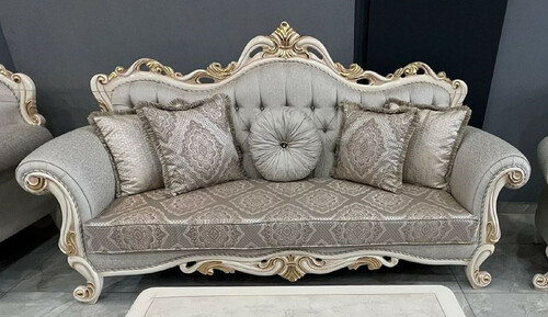 Casa Padrino Luxus Barock Sofa Grau / Wei� / Gold - Prunkvolles Wohnzimmer Sofa mit Glitzersteinen - Barockstil Wohnzimmer M�bel - Luxus M�bel im Barockstil - Edel & Prunkvoll