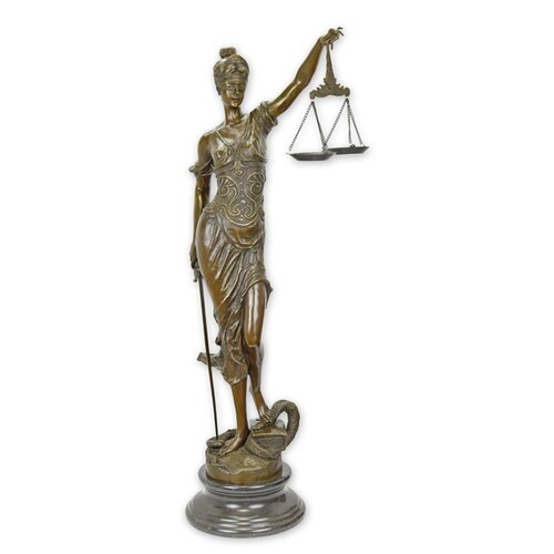 Casa Padrino Luxus Bronze Skulptur Justitia Bronze / Schwarz 27 x 37,8 x H. 98,4 cm - Bronzefigur mit Marmorsockel - Deko Figur