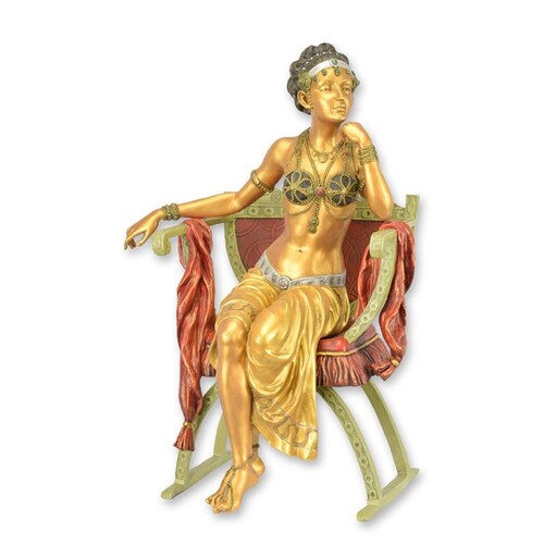 Casa Padrino Luxus Bronze Skulptur T�nzerin im Sessel Gold / Gr�n / Rot 31,8 x 25,6 x H. 46,8 cm - Kalt bemalte Bronzefigur - Deko Figur