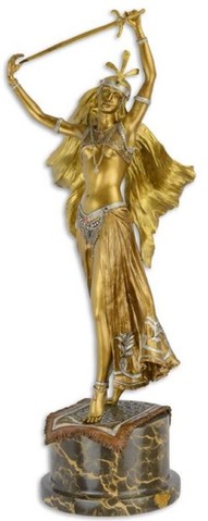 Casa Padrino Luxus Bronzefigur Schwertt�nzerin Gold / Silber / Bronze / Schwarz 23,3 x 19,1 x H. 59,8 cm - Bronze Skulptur mit Marmorsockel - Deko Accessoires